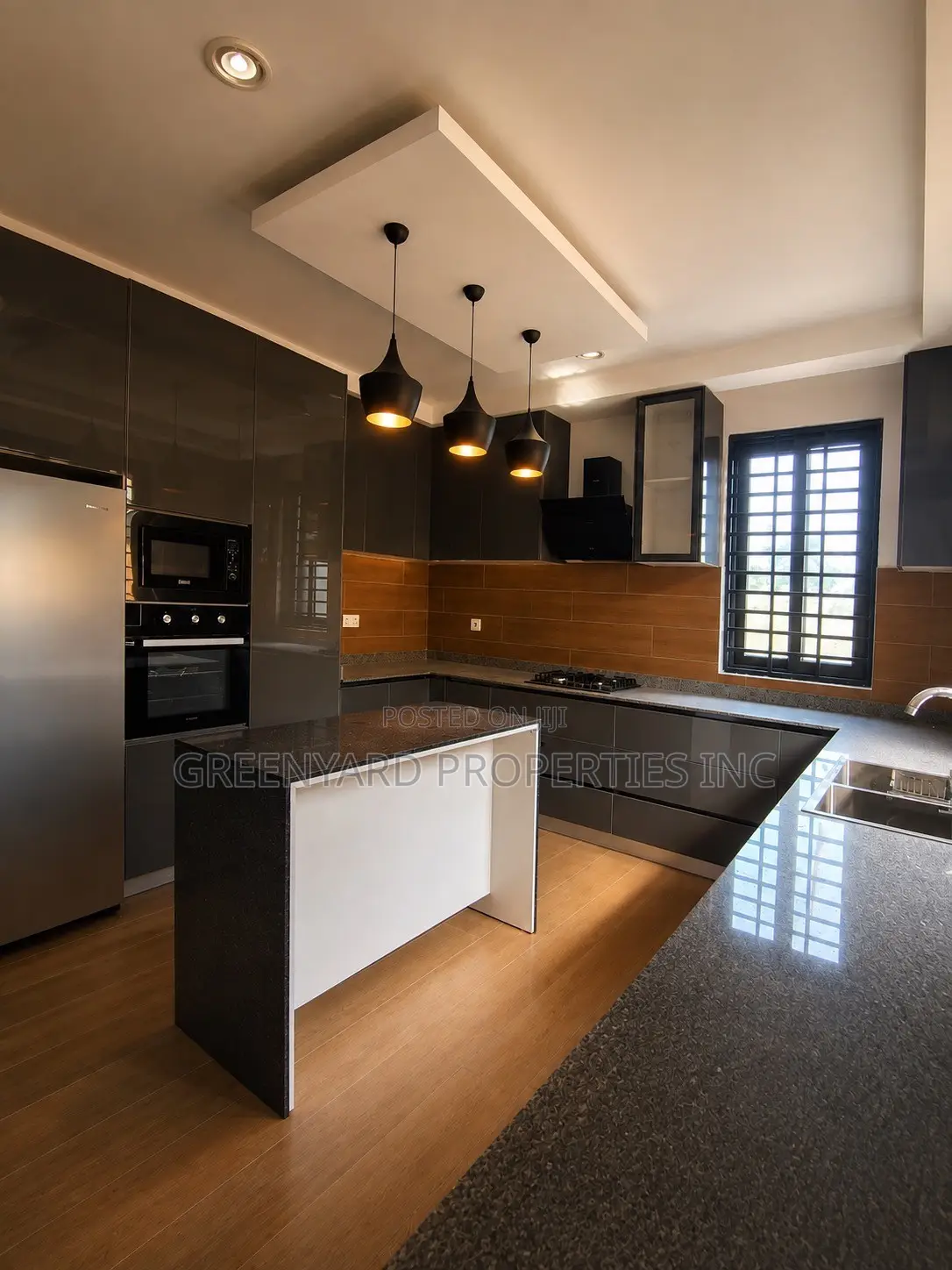 3bdrm House in School Junction, Ashaley Botwe for rent