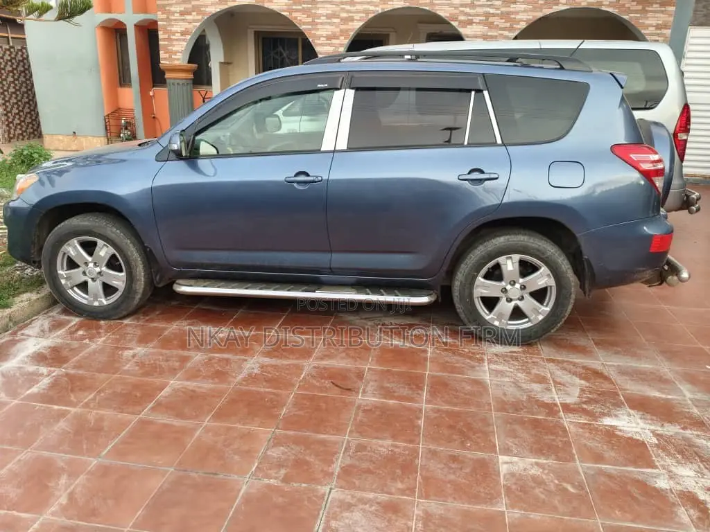 Toyota RAV4 2.5 2011 Blue