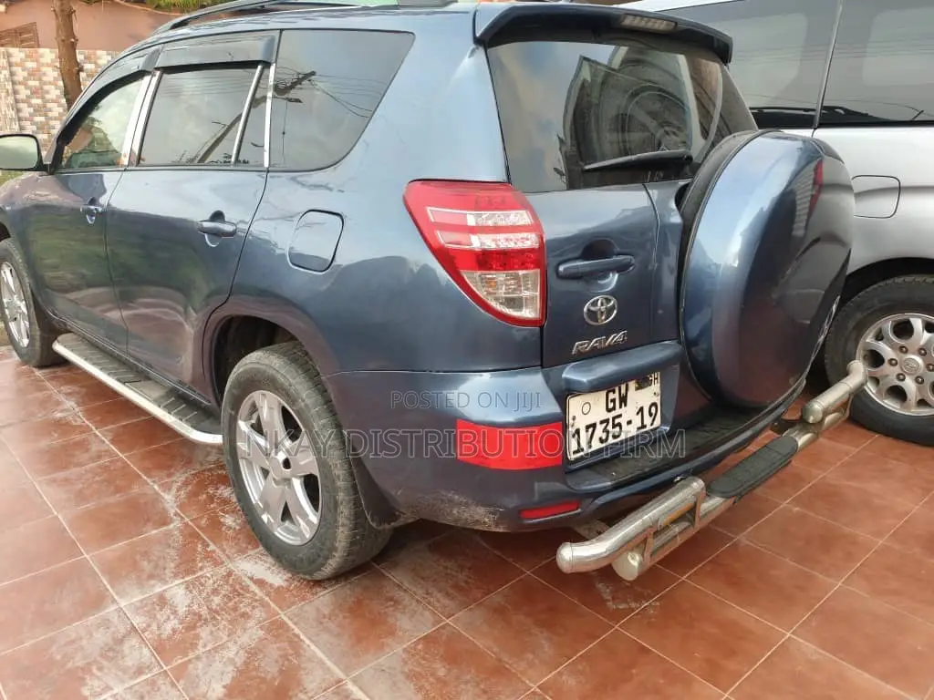 Toyota RAV4 2.5 2011 Blue