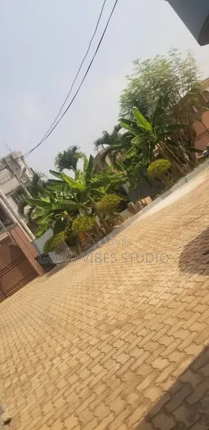 7bdrm House in Kumasi Metropolitan for sale