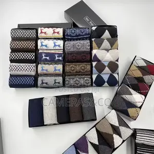High Quality 5 Pairs Cotton Socks for Business Men. Keeps Legs Cool