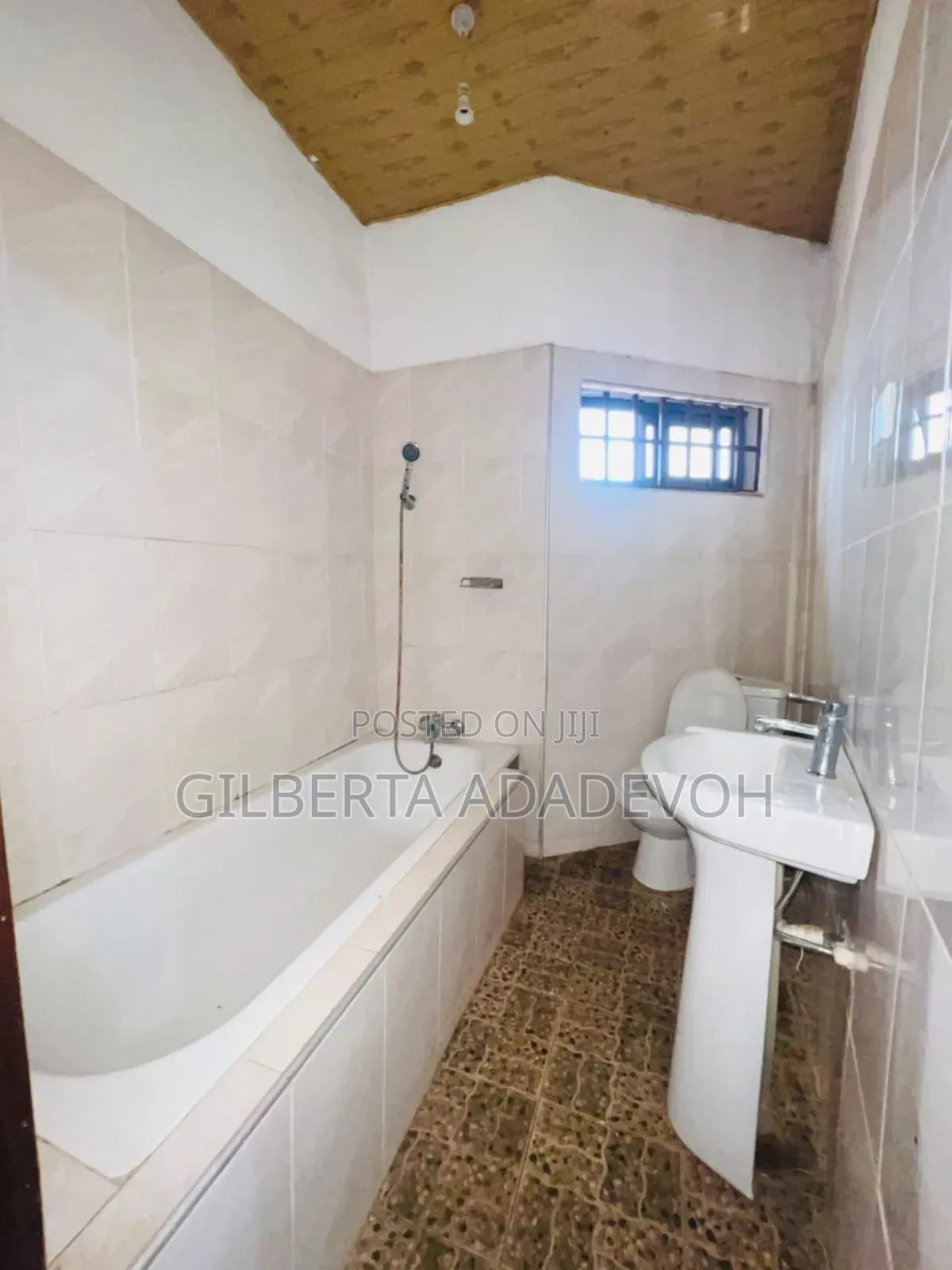 2bdrm Apartment in Borga Homes, Danfa for rent