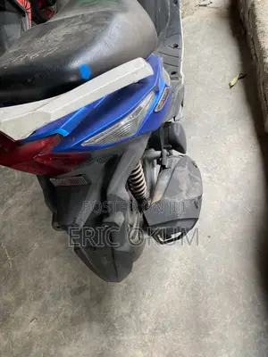 Piaggio Scooter 2023 Blue