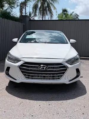 Hyundai Elantra Limited Sedan FWD (2.0L 4cyl 6A) 2017 White