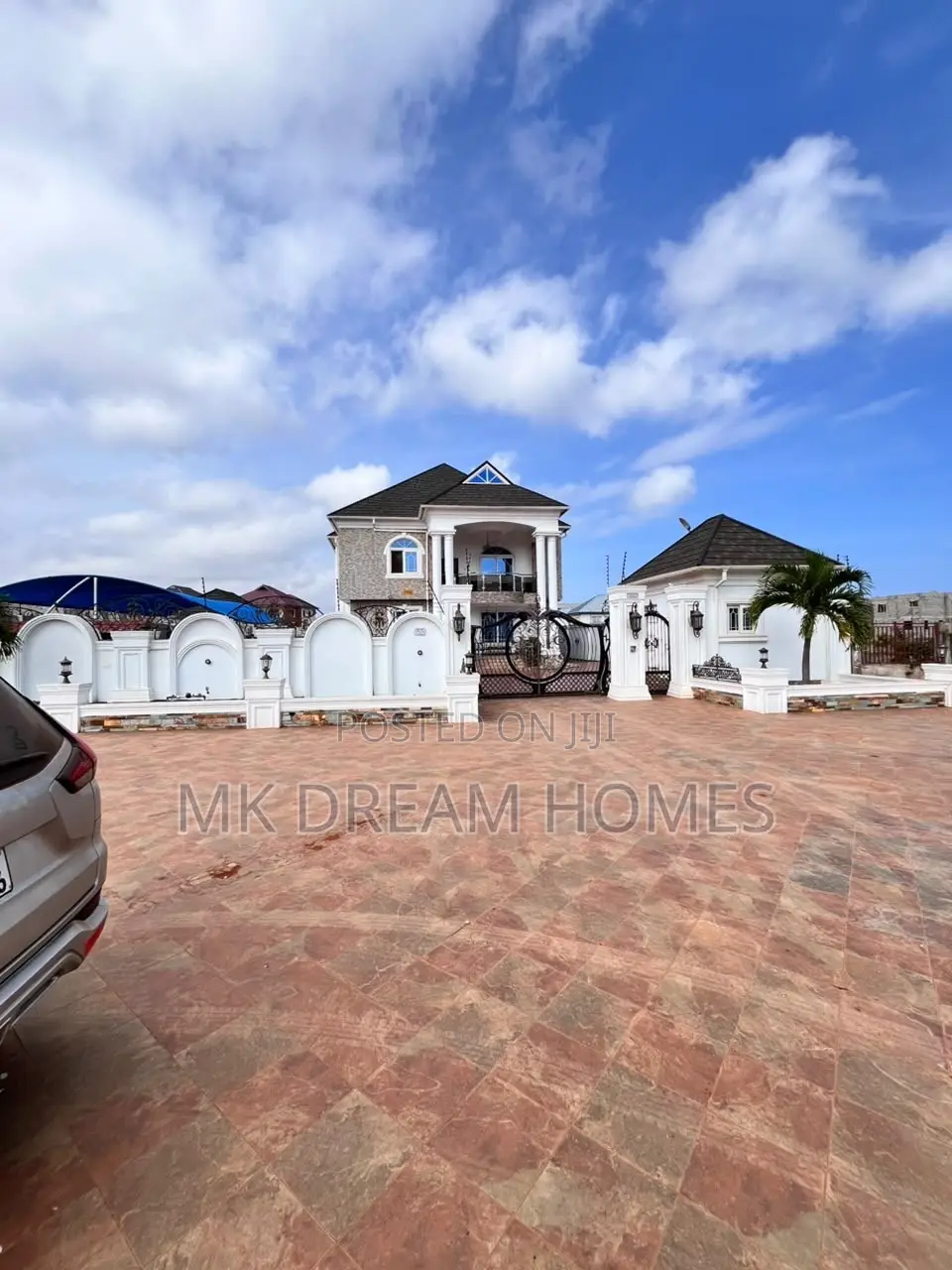 Furnished 6bdrm House in Lashibi for sale
