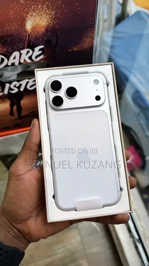New Apple iPhone 17 Pro Max 256 GB Silver