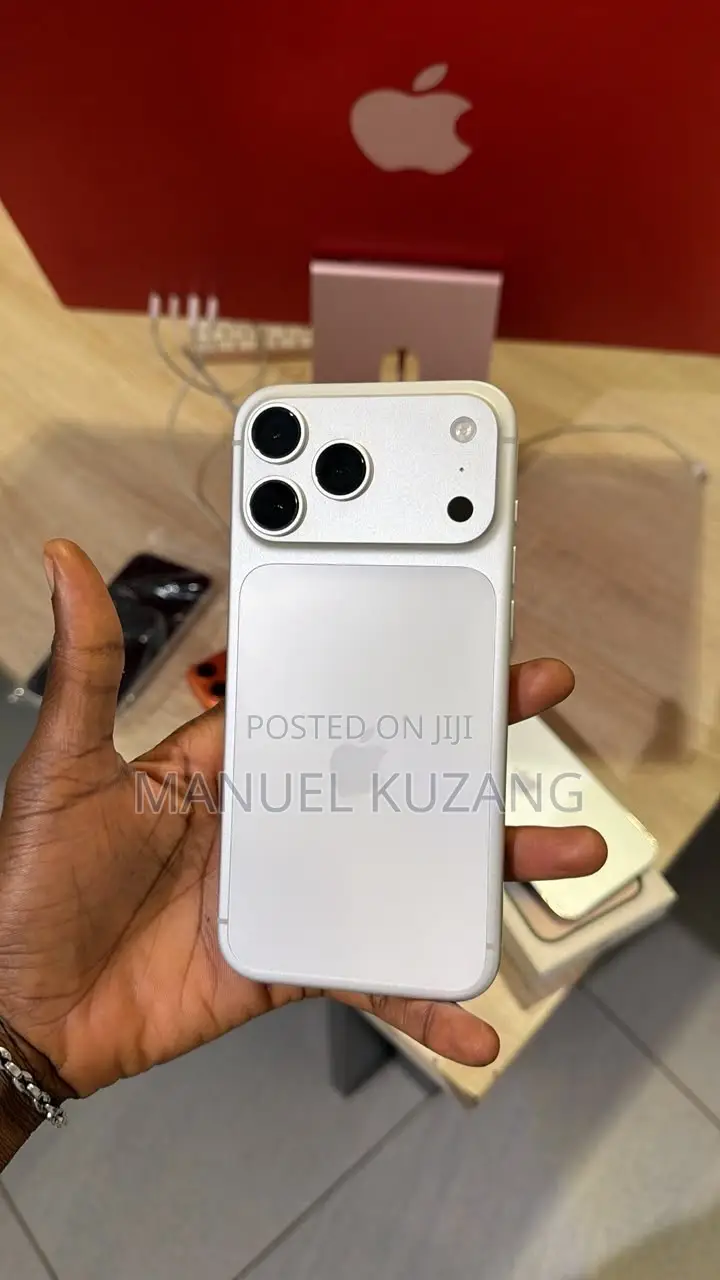 New Apple iPhone 17 Pro Max 256 GB Silver