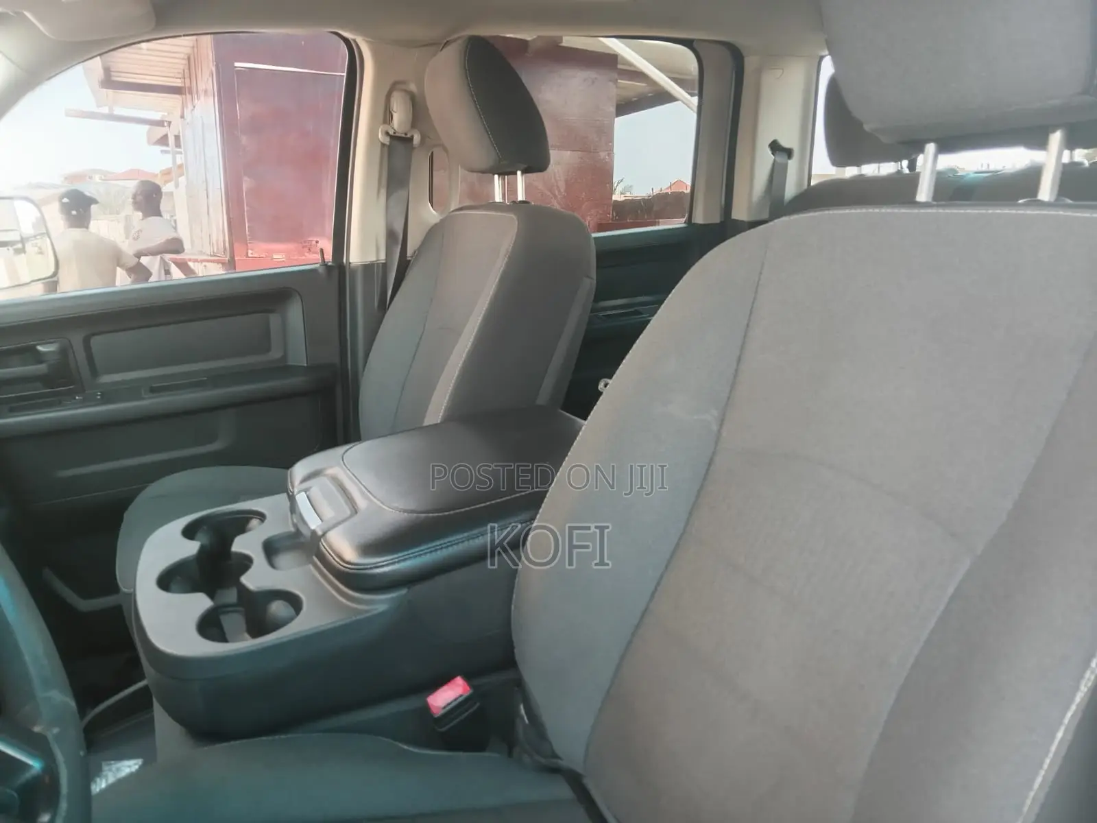 RAM 1500 Classic Tradesman Crew Cab 4WD 5.6 ft SB 2023 White
