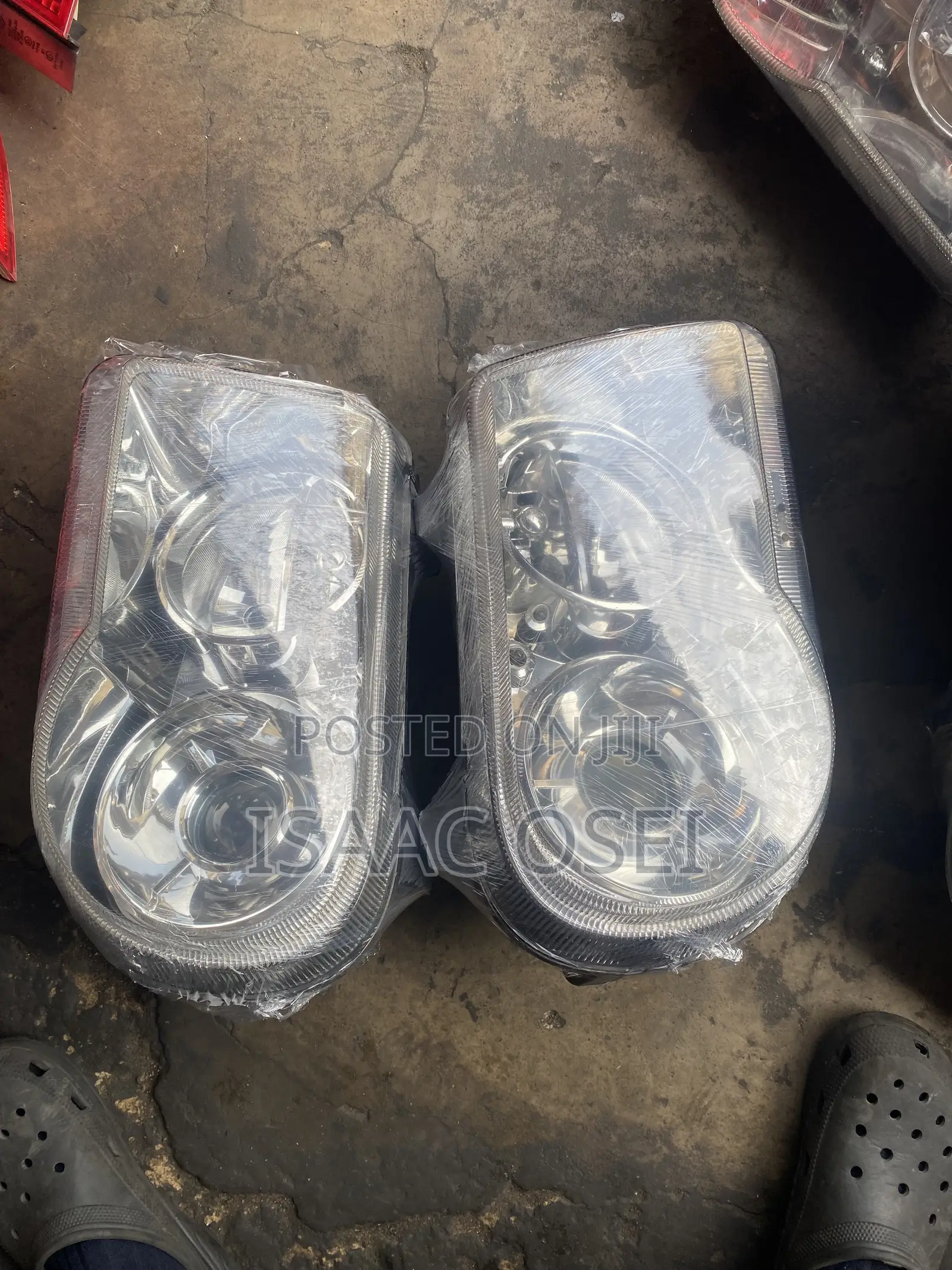 Chrysler 300 Headlight