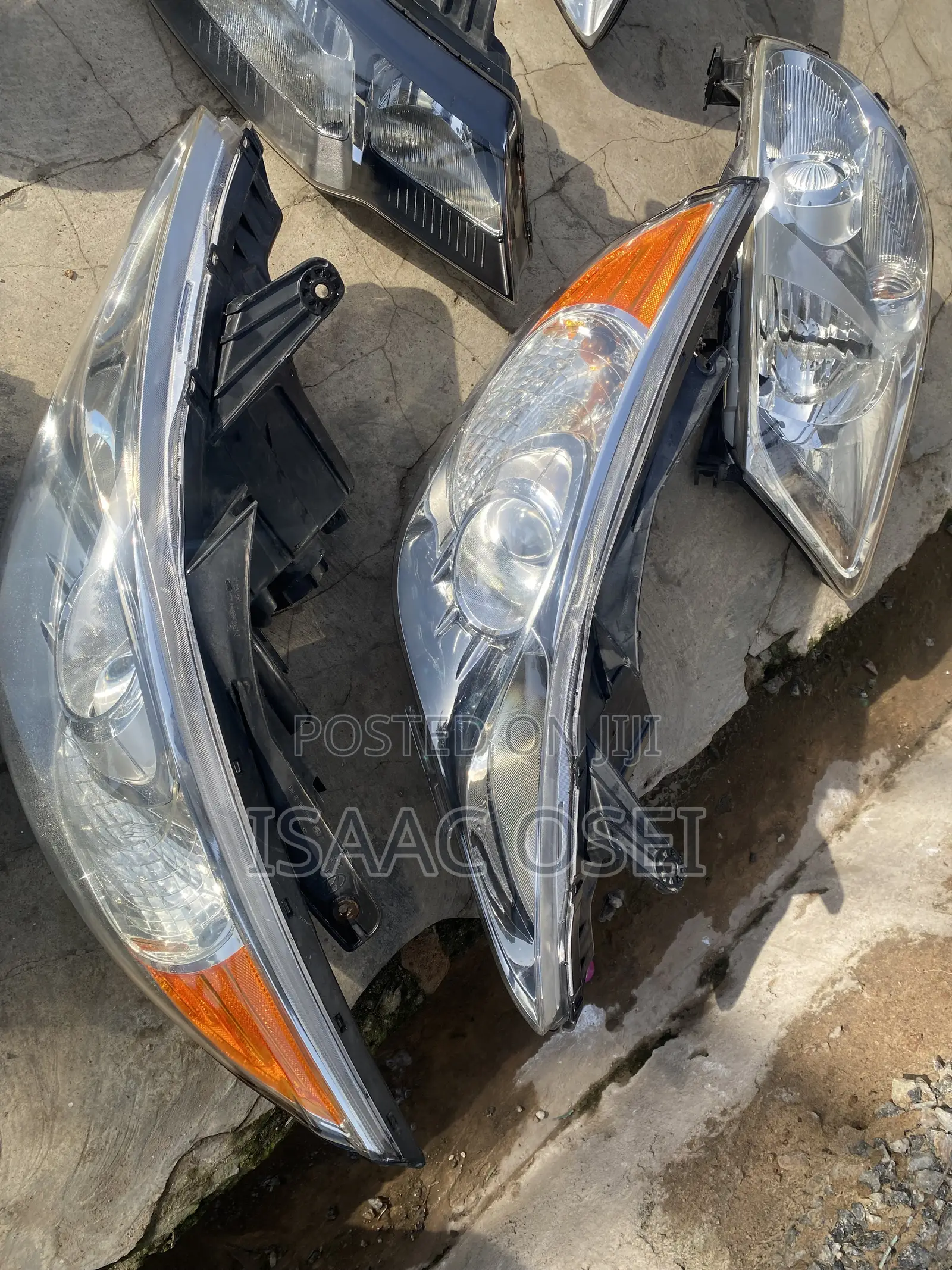 Hyundai Sonata 2012 Headlight