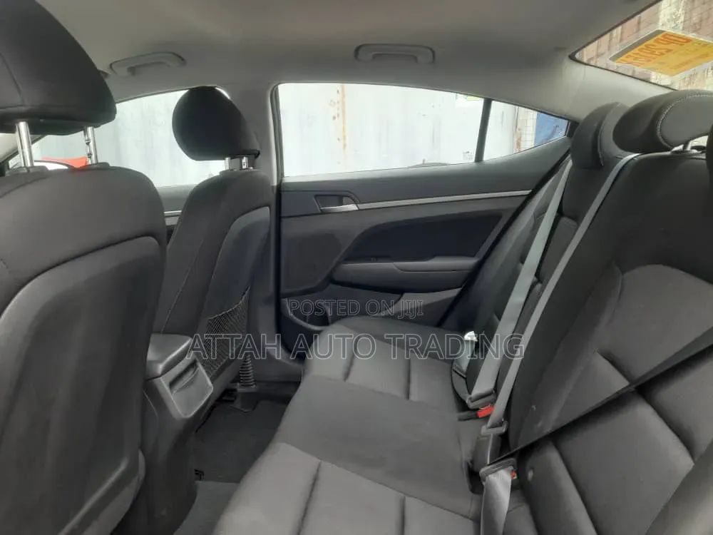 Hyundai Elantra 2017 Black