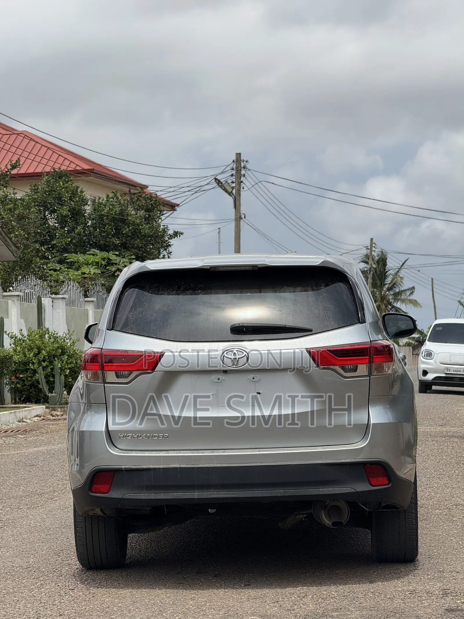 Toyota Highlander LE 2019 Silver