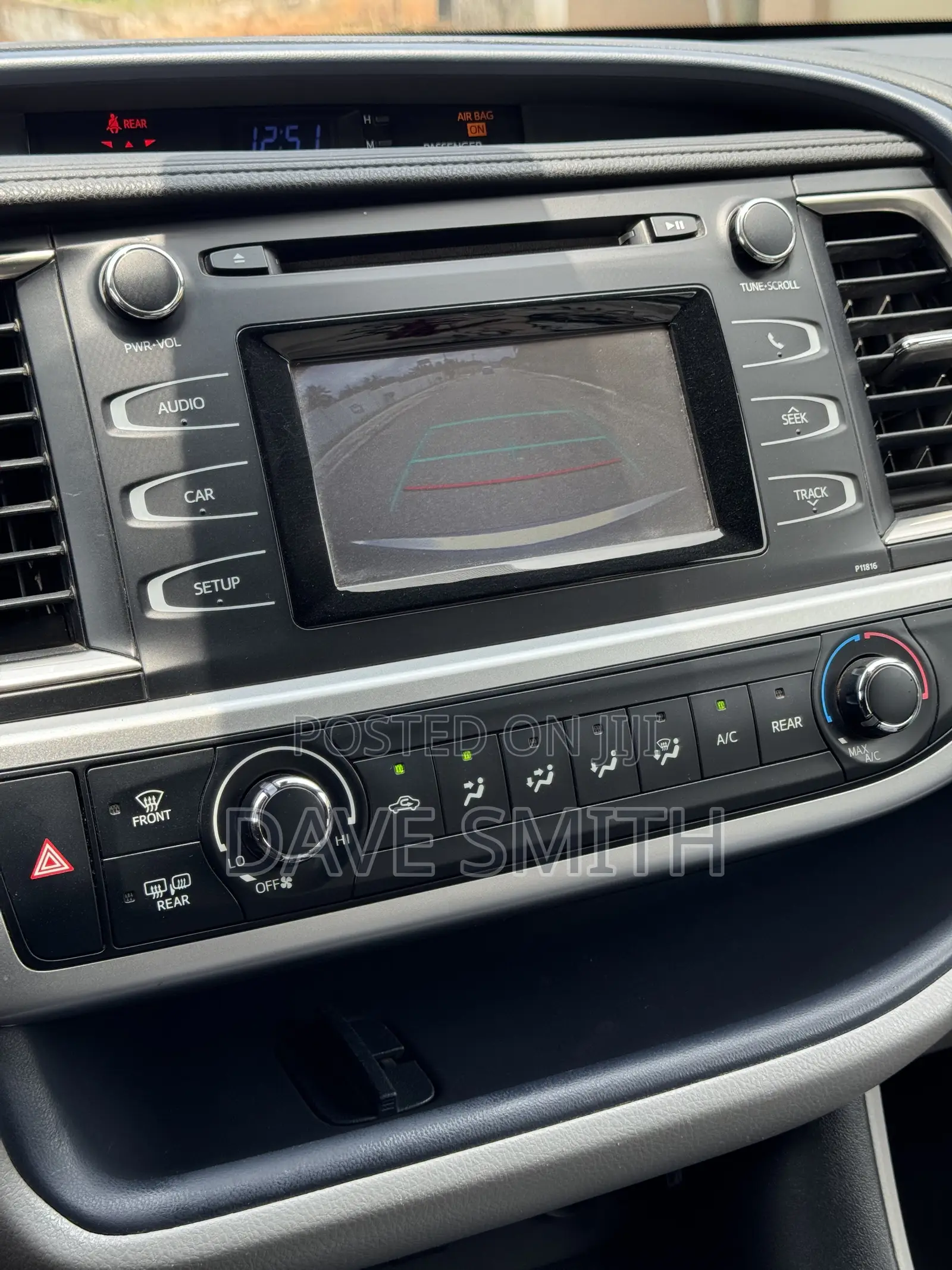 Toyota Highlander LE 2019 Silver