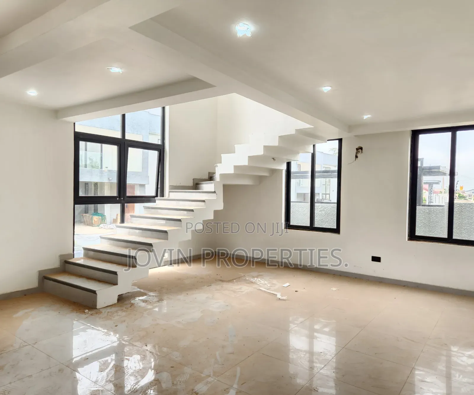 4bdrm Townhouse / Terrace in Jovin Properties, American House for rent