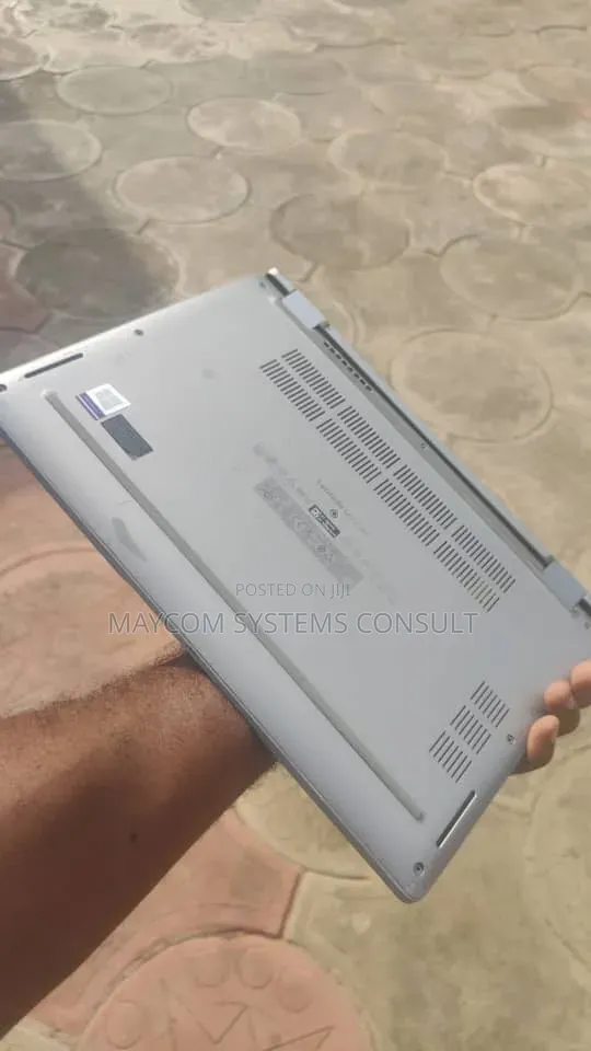 Laptop Dell Latitude 5310 2-in-1 32GB Intel Core i7 SSD 256GB