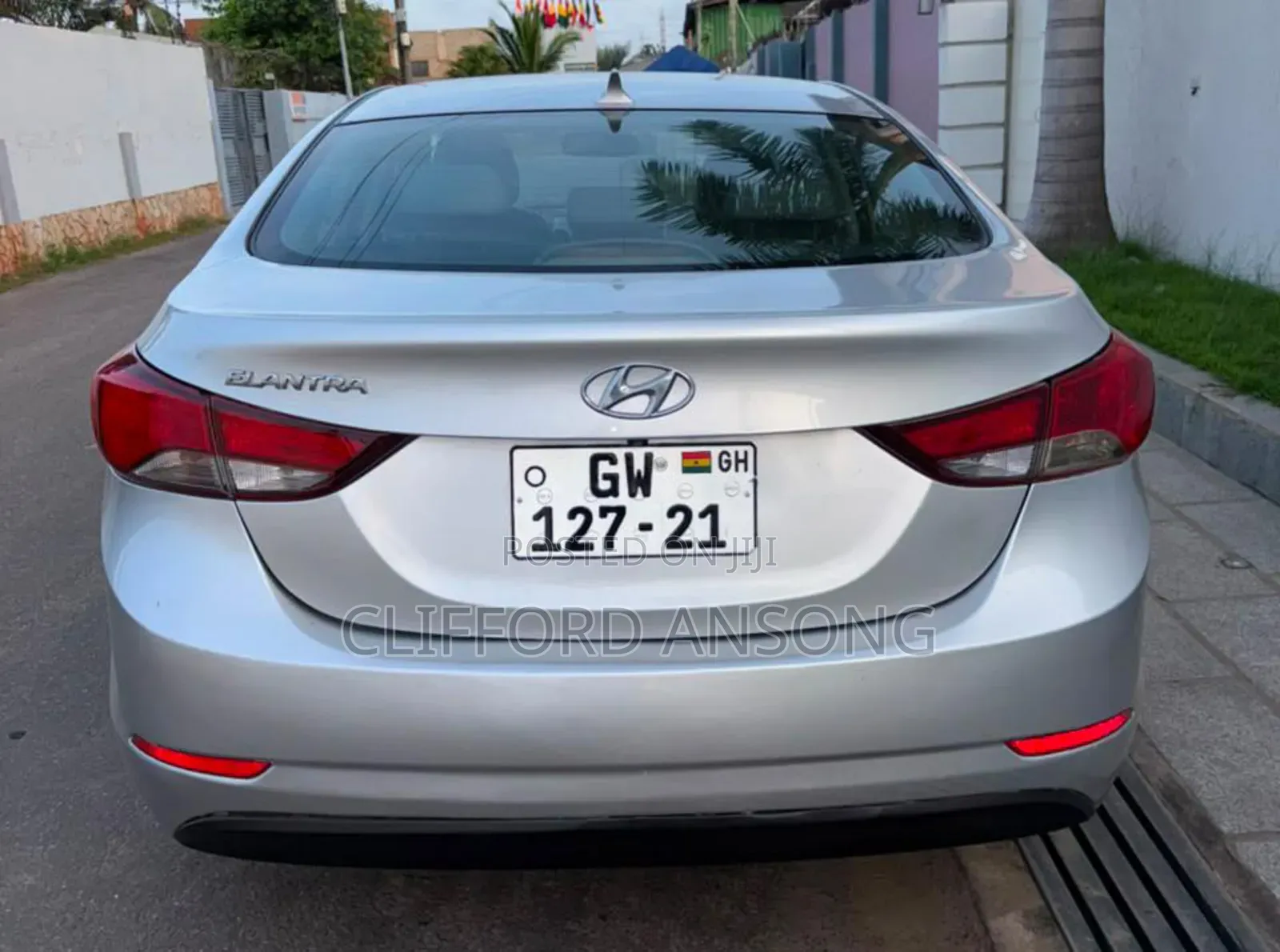 Hyundai Elantra Limited 4dr Sedan (1.8L 4cyl 6A) 2015 Silver