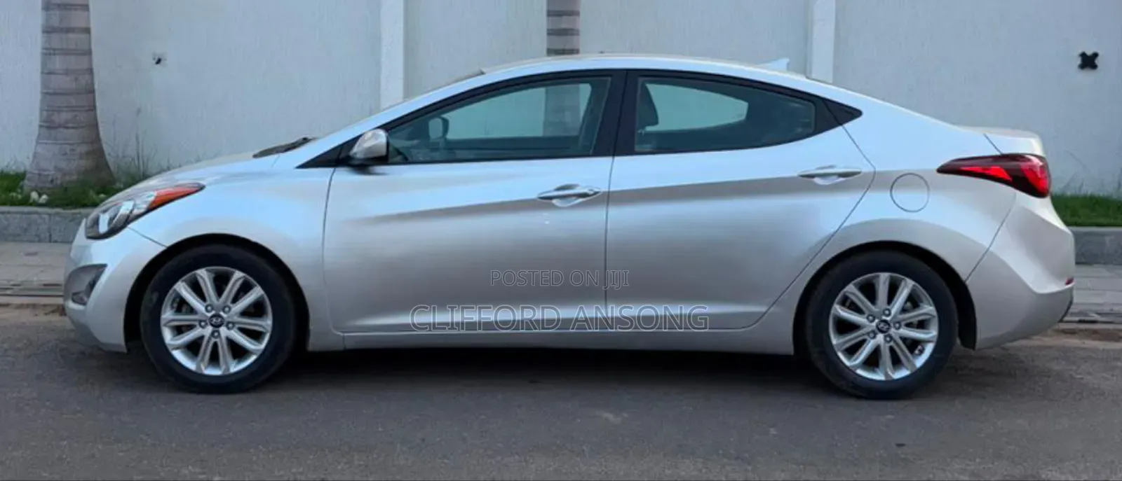 Hyundai Elantra Limited 4dr Sedan (1.8L 4cyl 6A) 2015 Silver