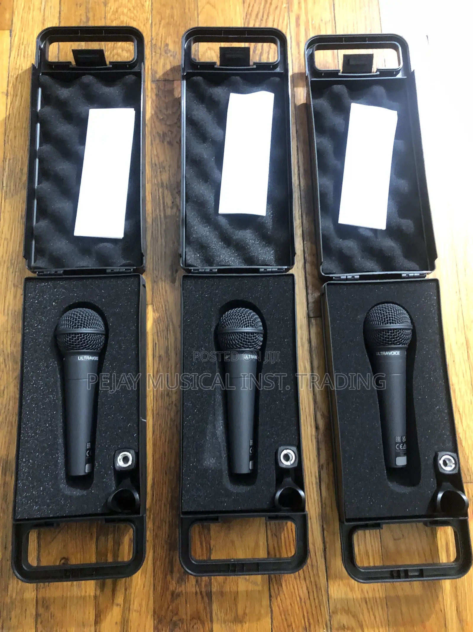 Behringer XM8500 Professional Microphone –