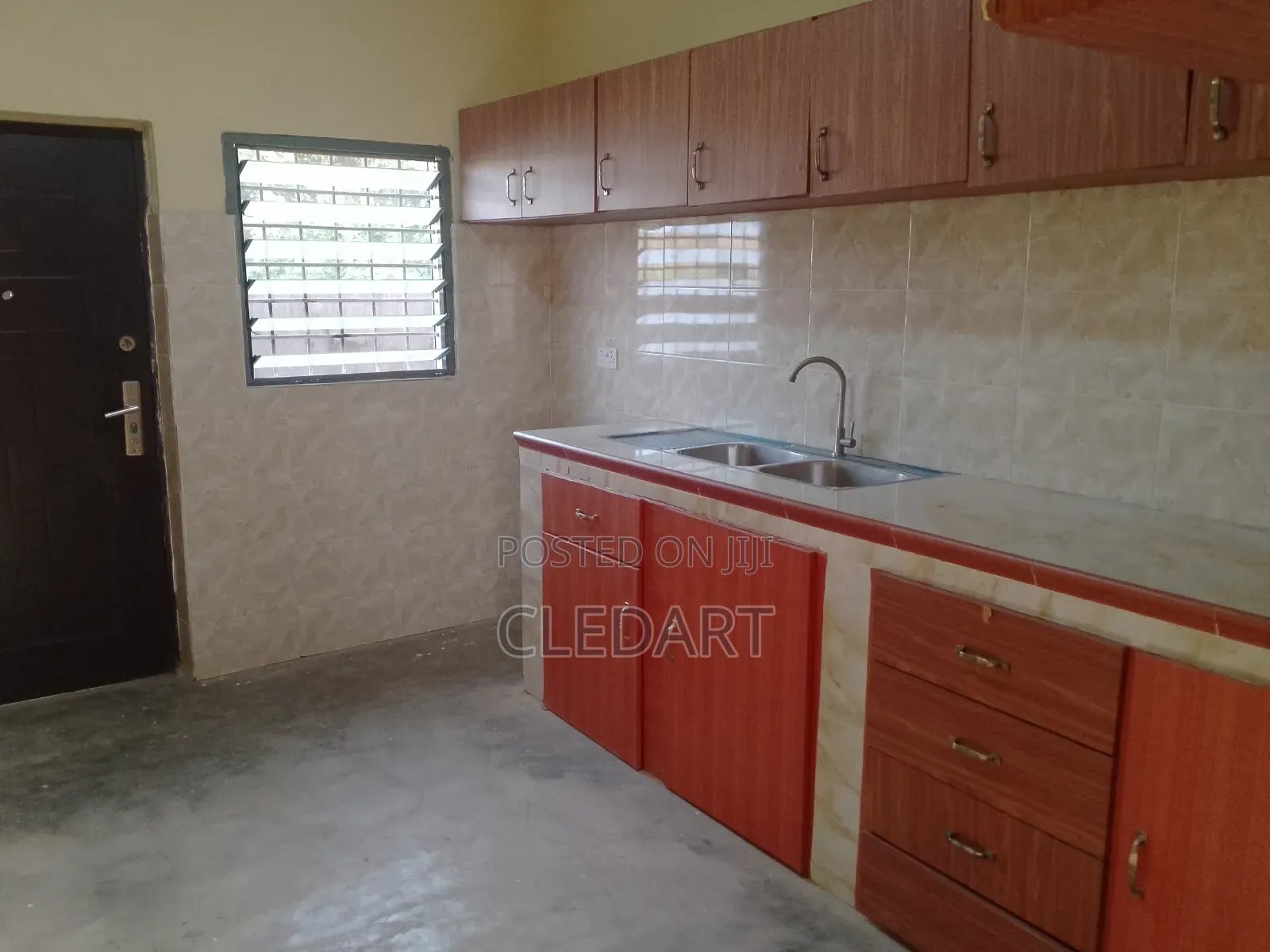 3bdrm Apartment in Amrahia for rent