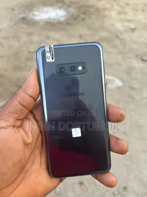 Samsung Galaxy S10e 128 GB Blue