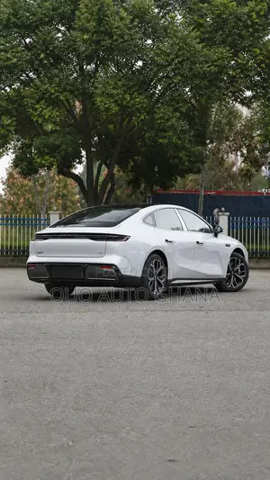 Geely Galaxy E5 2025 Silver