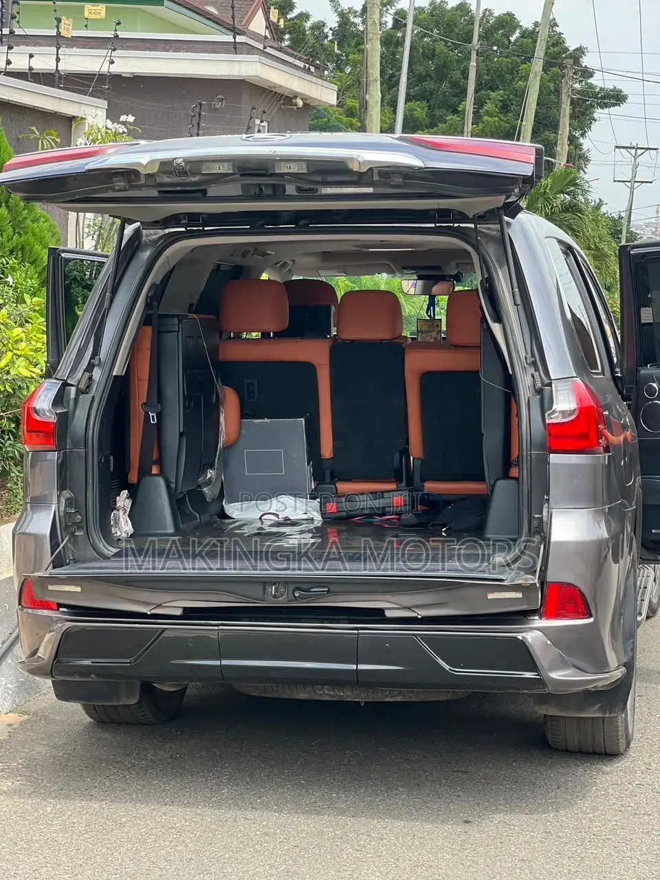 Lexus LX 570 AWD 2017 Gray