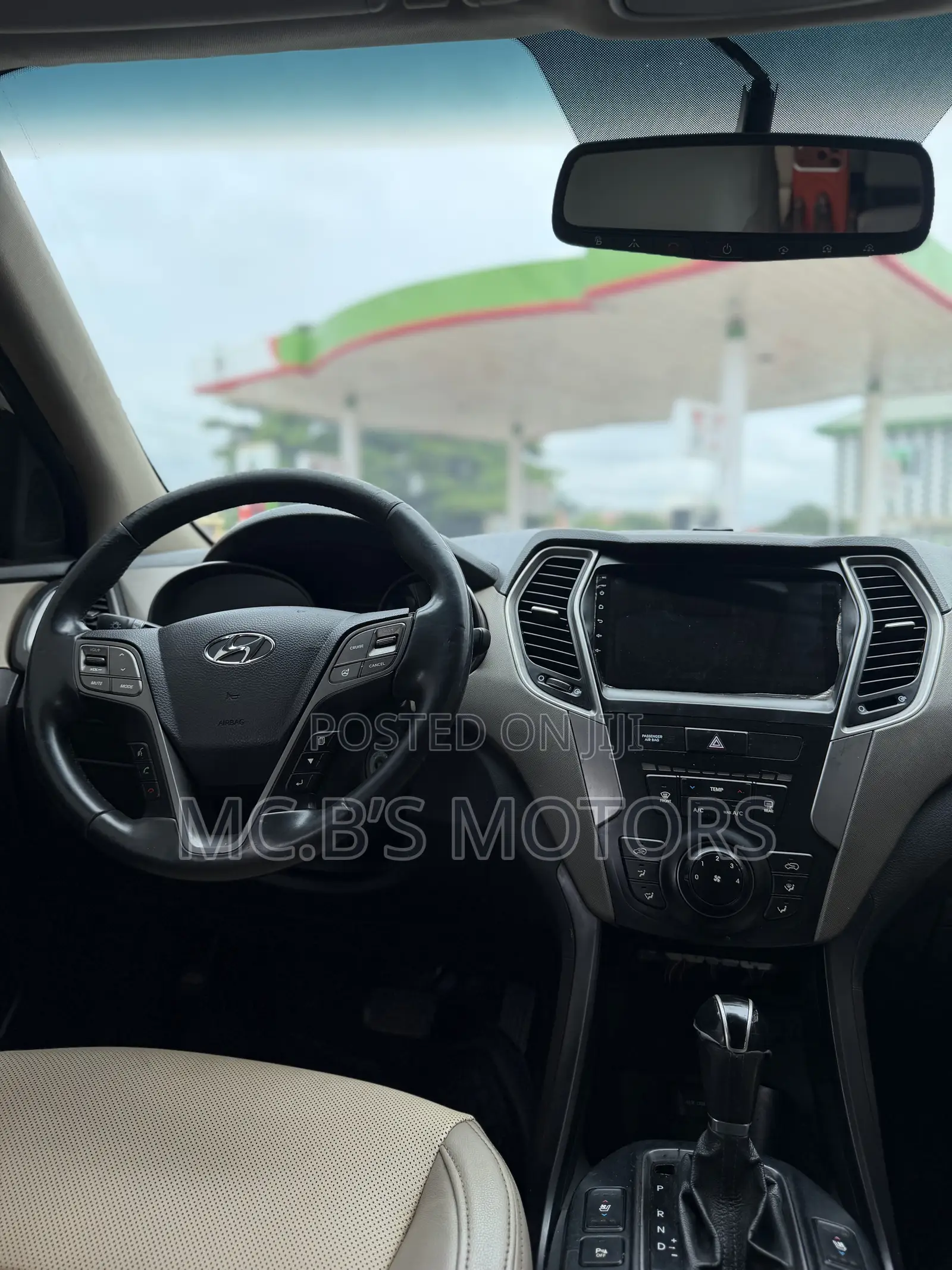 Hyundai Santa Fe 2019 White