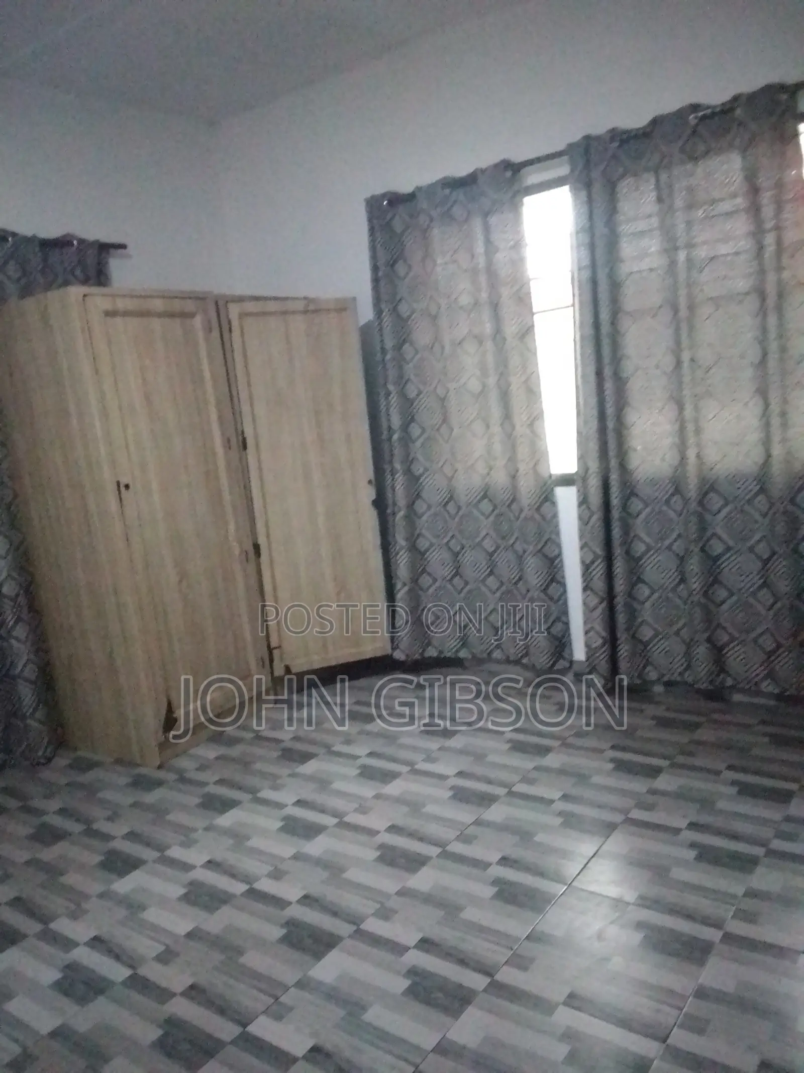 2bdrm Apartment in Hostel Rooms For, Estate for rent