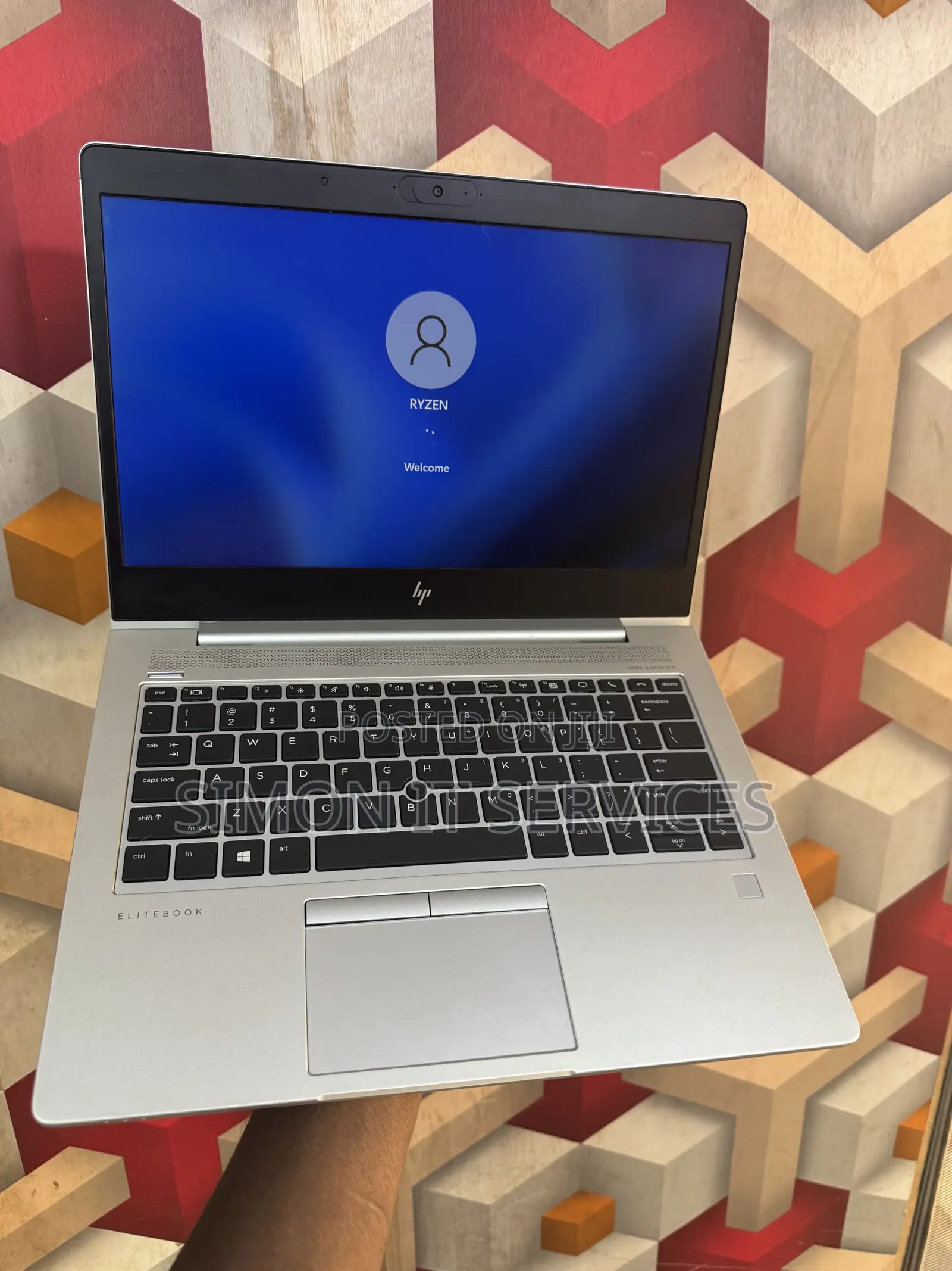 Laptop HP EliteBook 735 G5 8GB AMD Ryzen 3 SSD 256GB