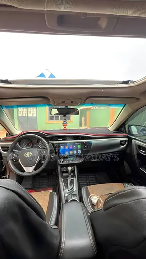 Toyota Corolla 2016 Black