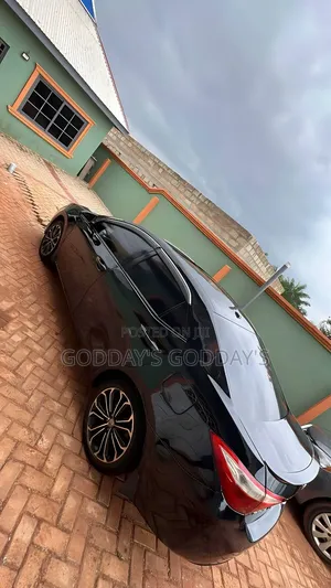 Toyota Corolla 2016 Black