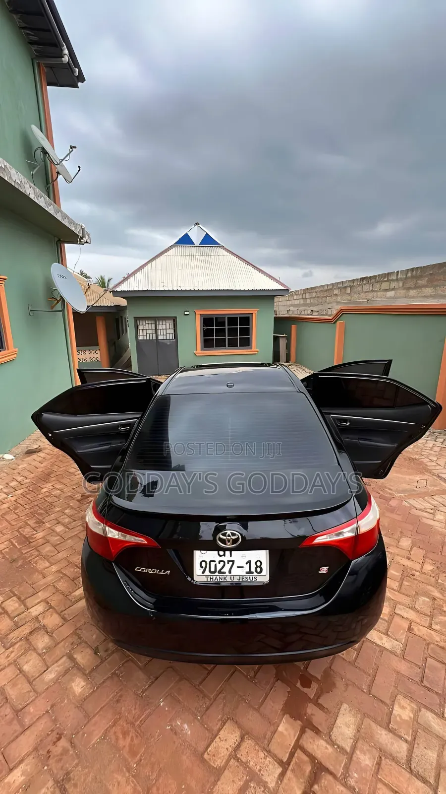 Toyota Corolla 2016 Black