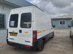 Peugeot Boxer 2012 White