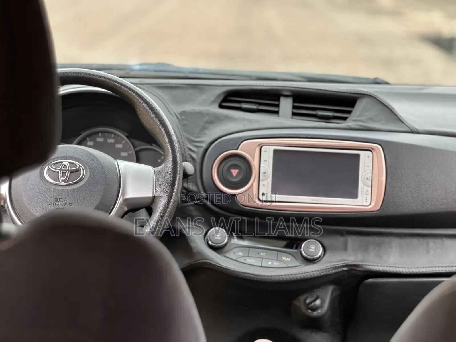 Toyota Vitz 1.5 FWD 3dr 2013