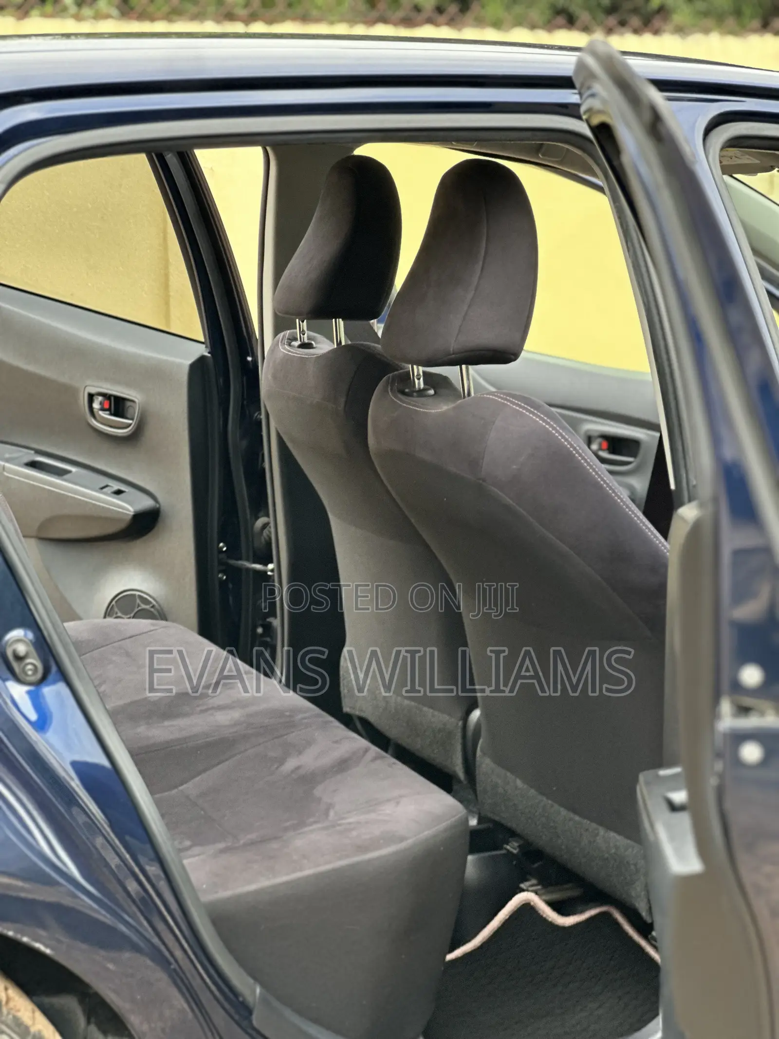 Toyota Vitz 1.5 FWD 3dr 2013