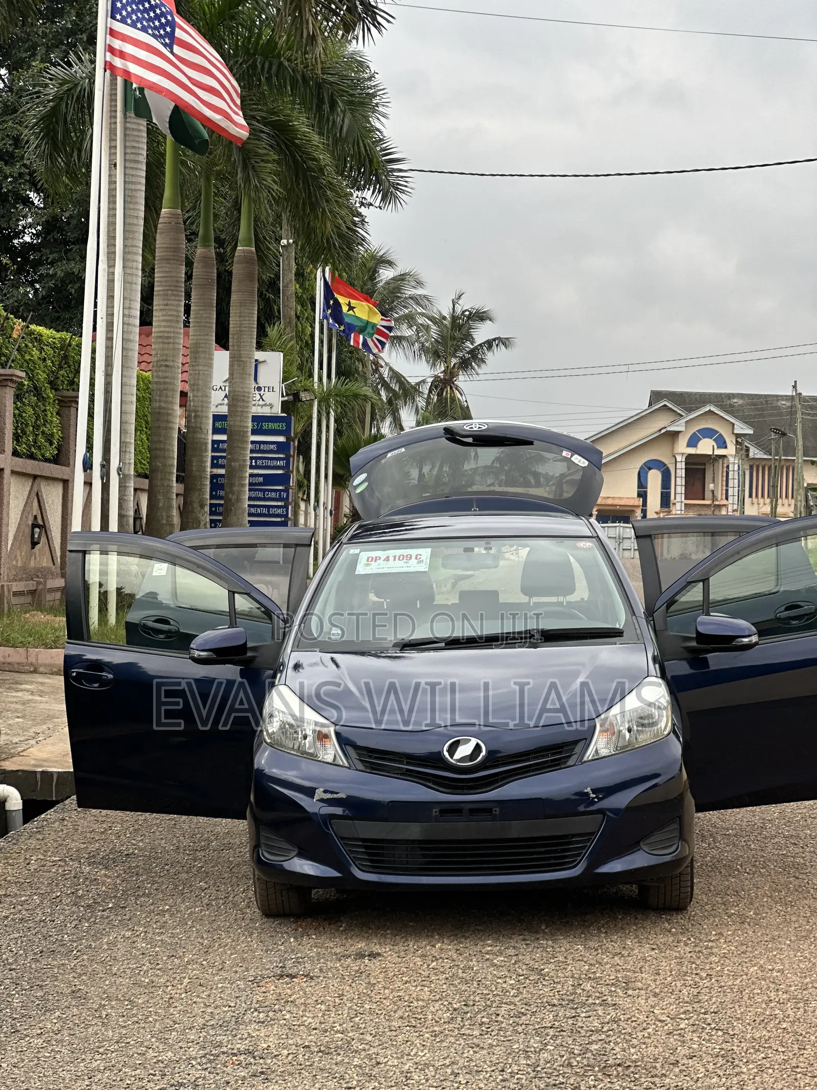 Toyota Vitz 1.5 FWD 3dr 2013