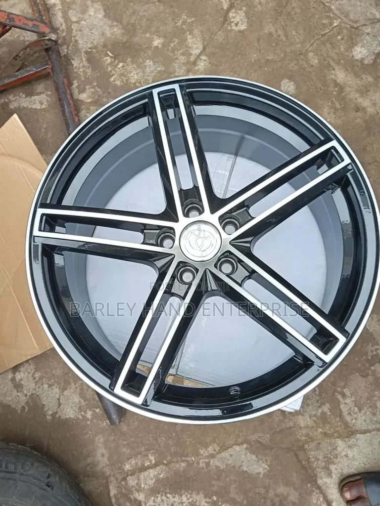 Brand New 17 Inch Alloy Rim for Toyota Corolla, Pontiac, Avensis Etc