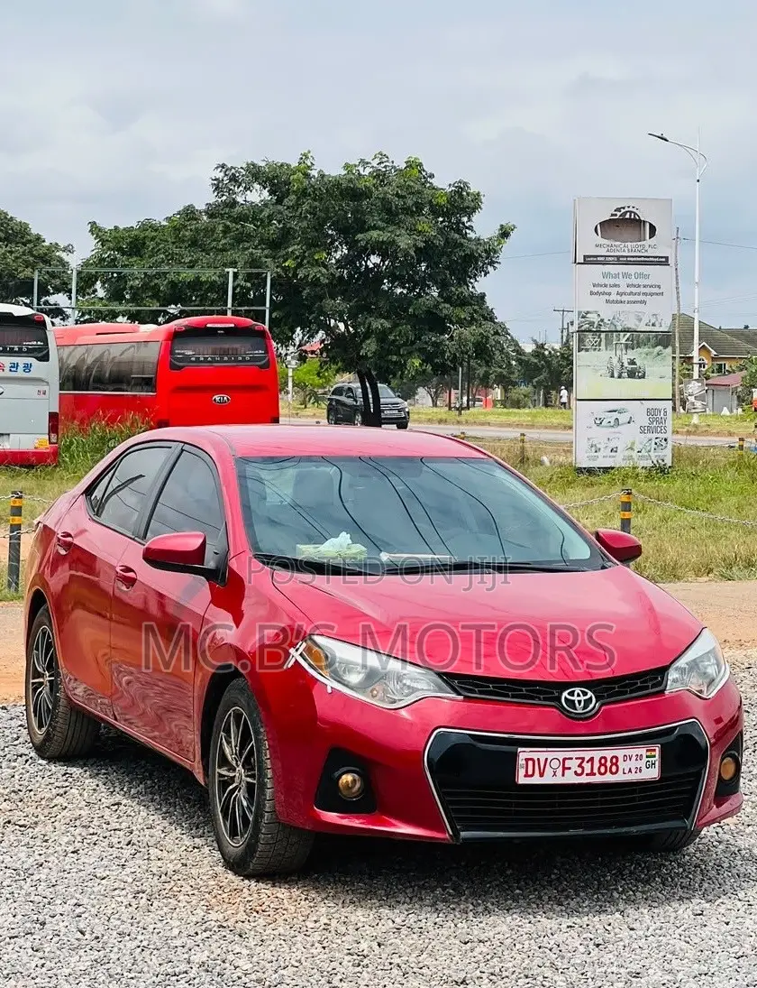 Toyota Corolla LE Eco 4dr Sedan (1.8L 4cyl CVT) 2016 Red