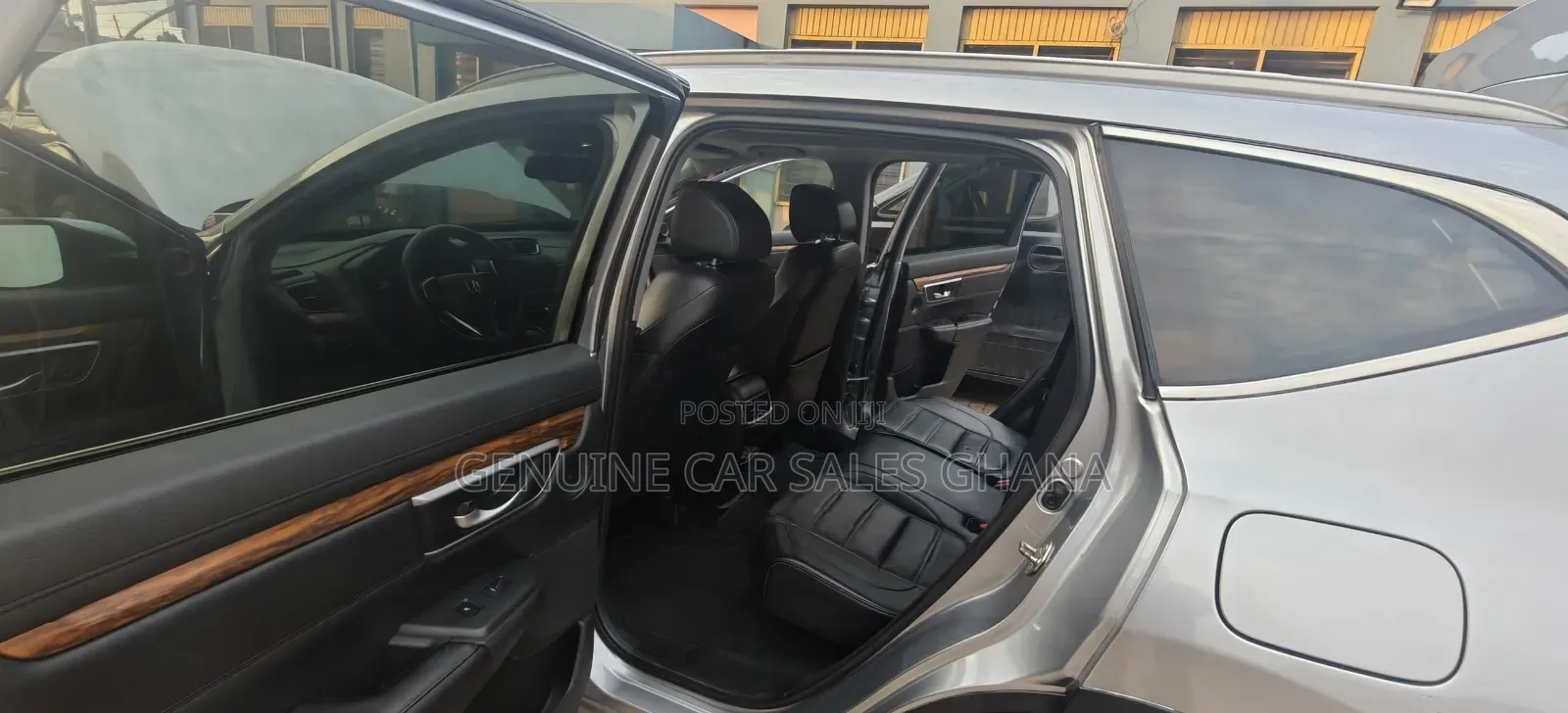 Honda CR-V Touring AWD 2019 Silver