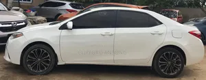 Toyota Corolla L 4dr Sedan (1.8L 4cyl 4A) 2014 White