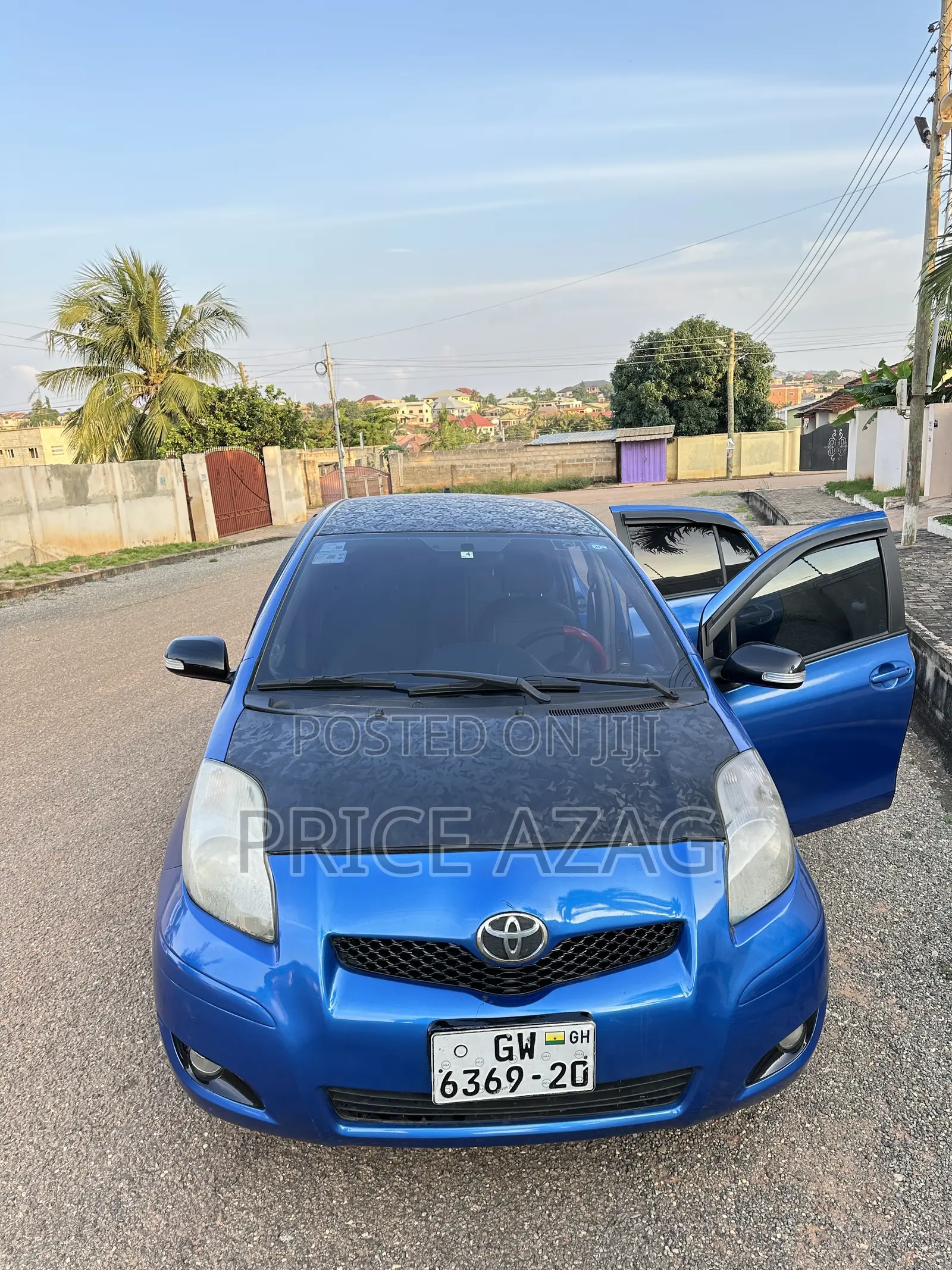 Toyota Vitz 1.3 AWD 3dr 2010 Blue