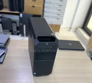Server HP 32GB Intel Xeon HDD+SSD 256GB