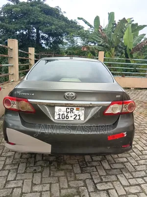 Toyota Corolla 2012 Gray