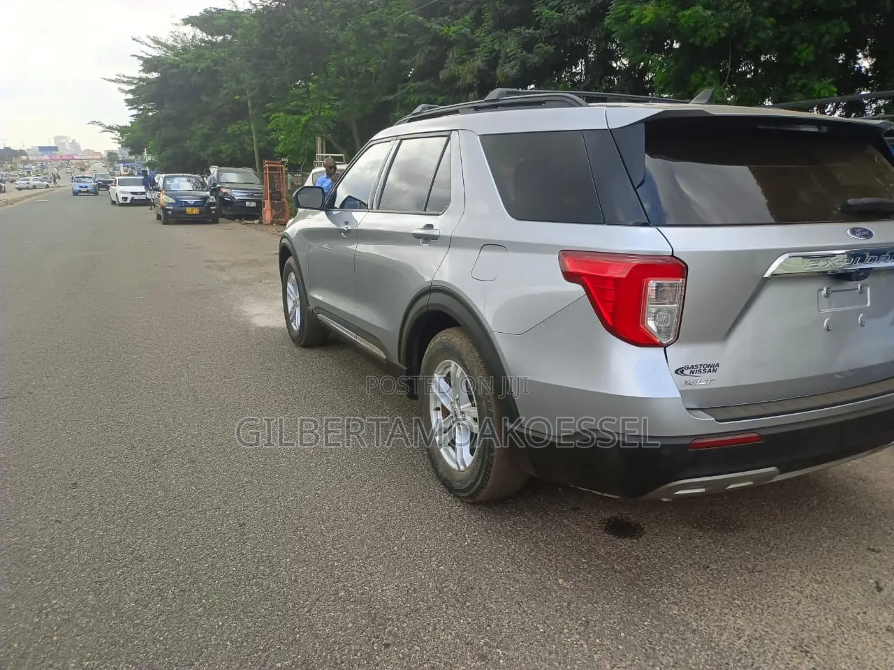 Ford Explorer 2021 Silver