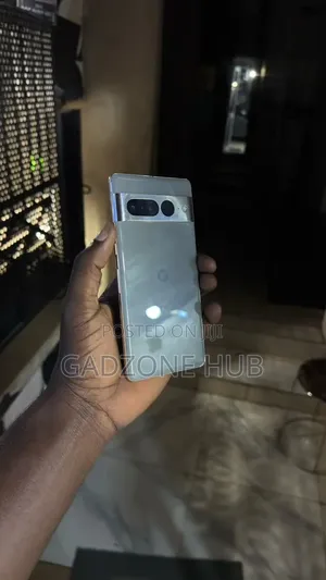 Google Pixel 7 Pro 128 GB Black