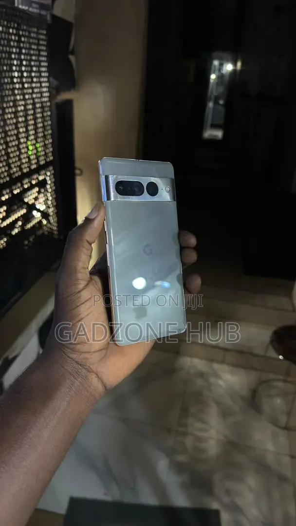 Google Pixel 7 Pro 128 GB Black