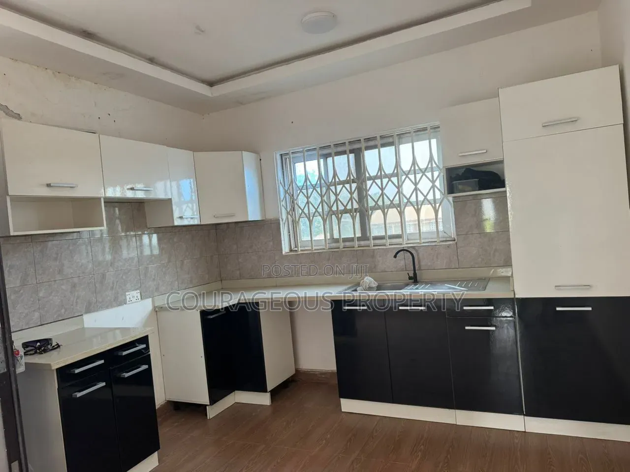 3bdrm Apartment in Obeyeyie, Amasaman for rent