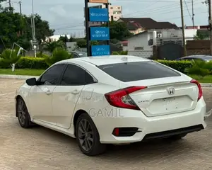Honda Civic EX Sedan 2020 Off white