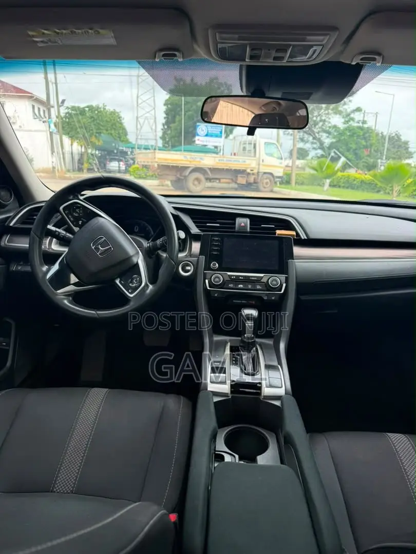 Honda Civic EX Sedan 2020 Off white