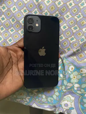 Apple iPhone 11 64 GB Black